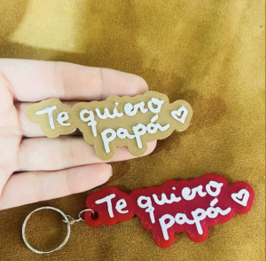 Pack Llavero + Pin Caligrafía